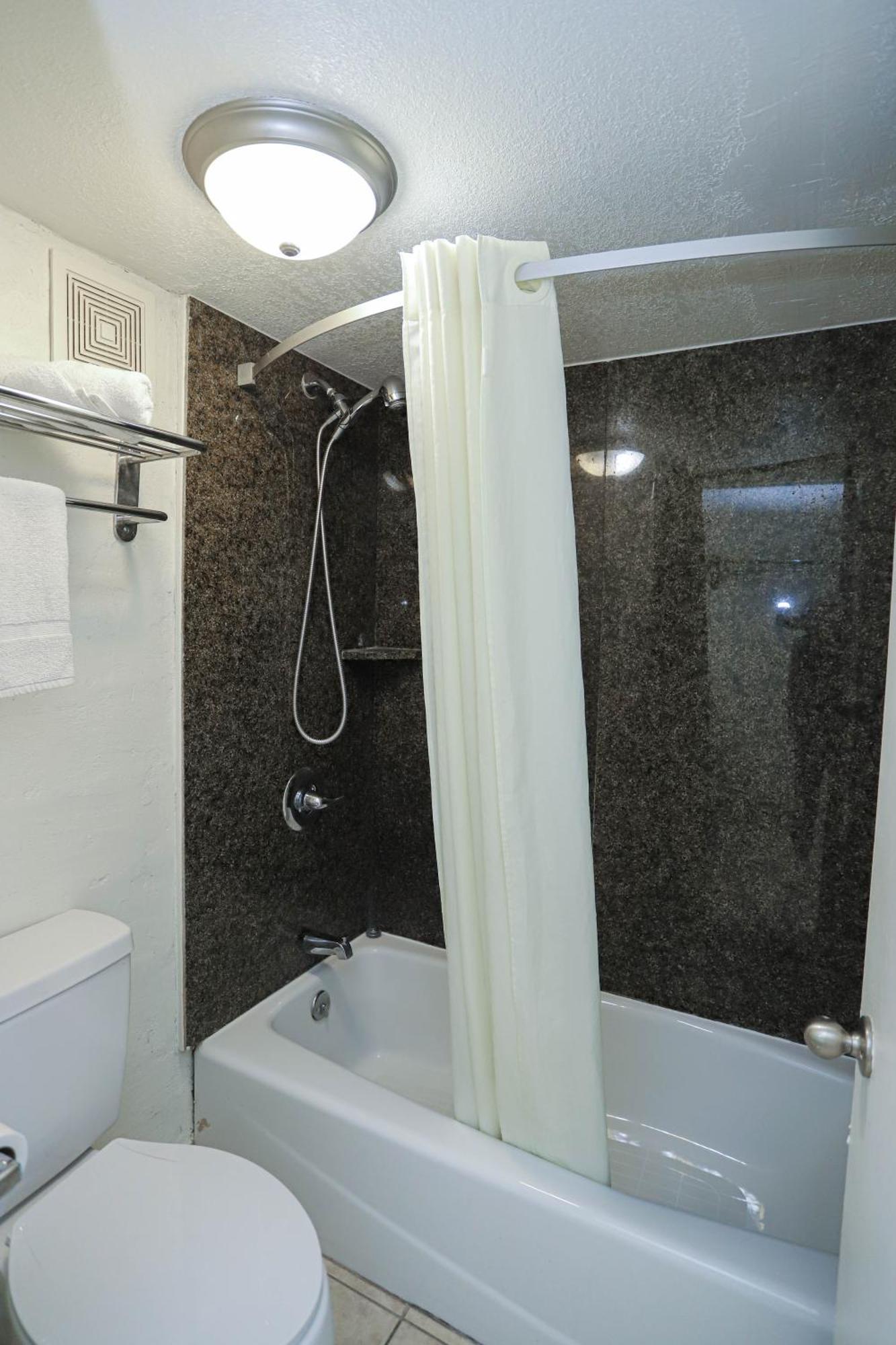 דוראנט Express Inn מראה חיצוני תמונה